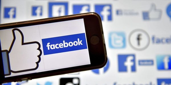 (FILES) This file photo taken on February 08, 2017 shows logos of US online social media and social networking service Facebook in Vertou, western France. Facebook on Februaru 10, 2017 promised an outside audit of data it provides advertisers in a move apparently aimed at quelling concerns about accuracy. The news came just months after the leading social network announced it was working to fix flaws in its metrics calculations that led to audiences being overestimated at times. / AFP PHOTO / LOIC VENANCE